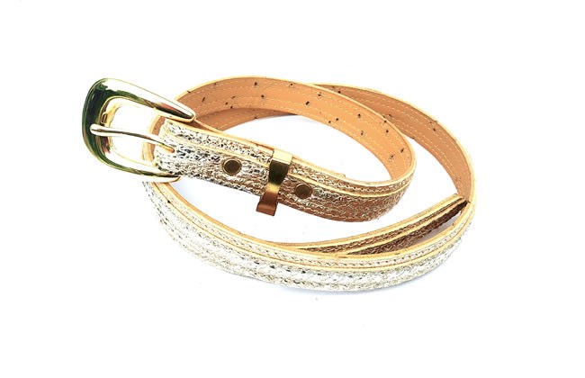 Slim line style leather belt in metallic silver